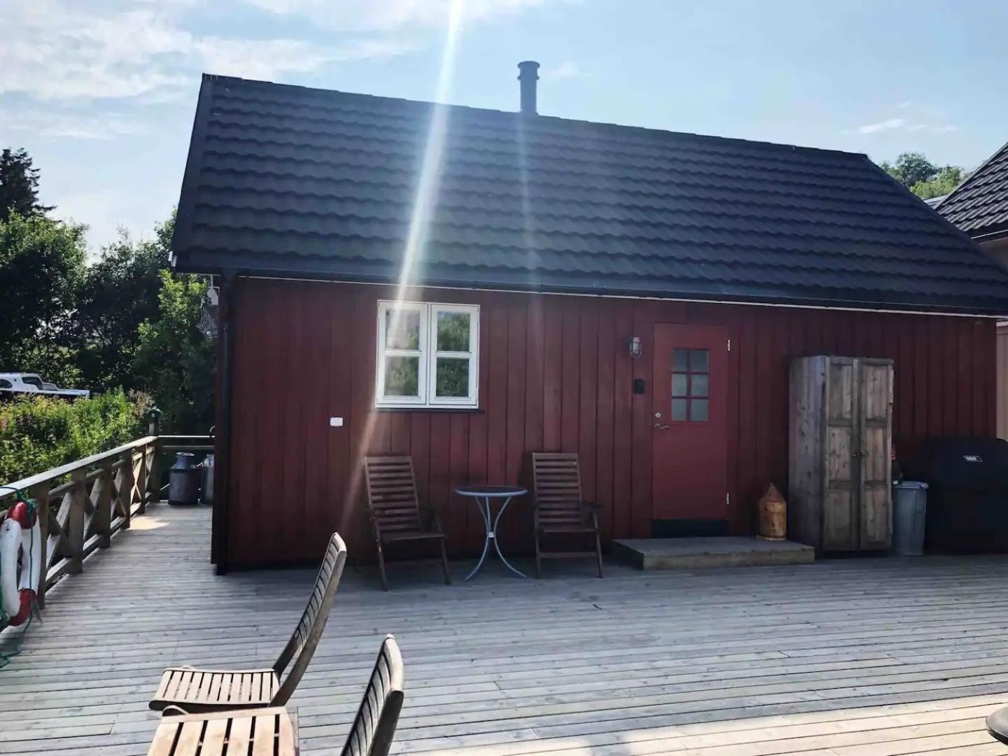 Nora'S Waterfront Cabin Svolvær Exterior photo